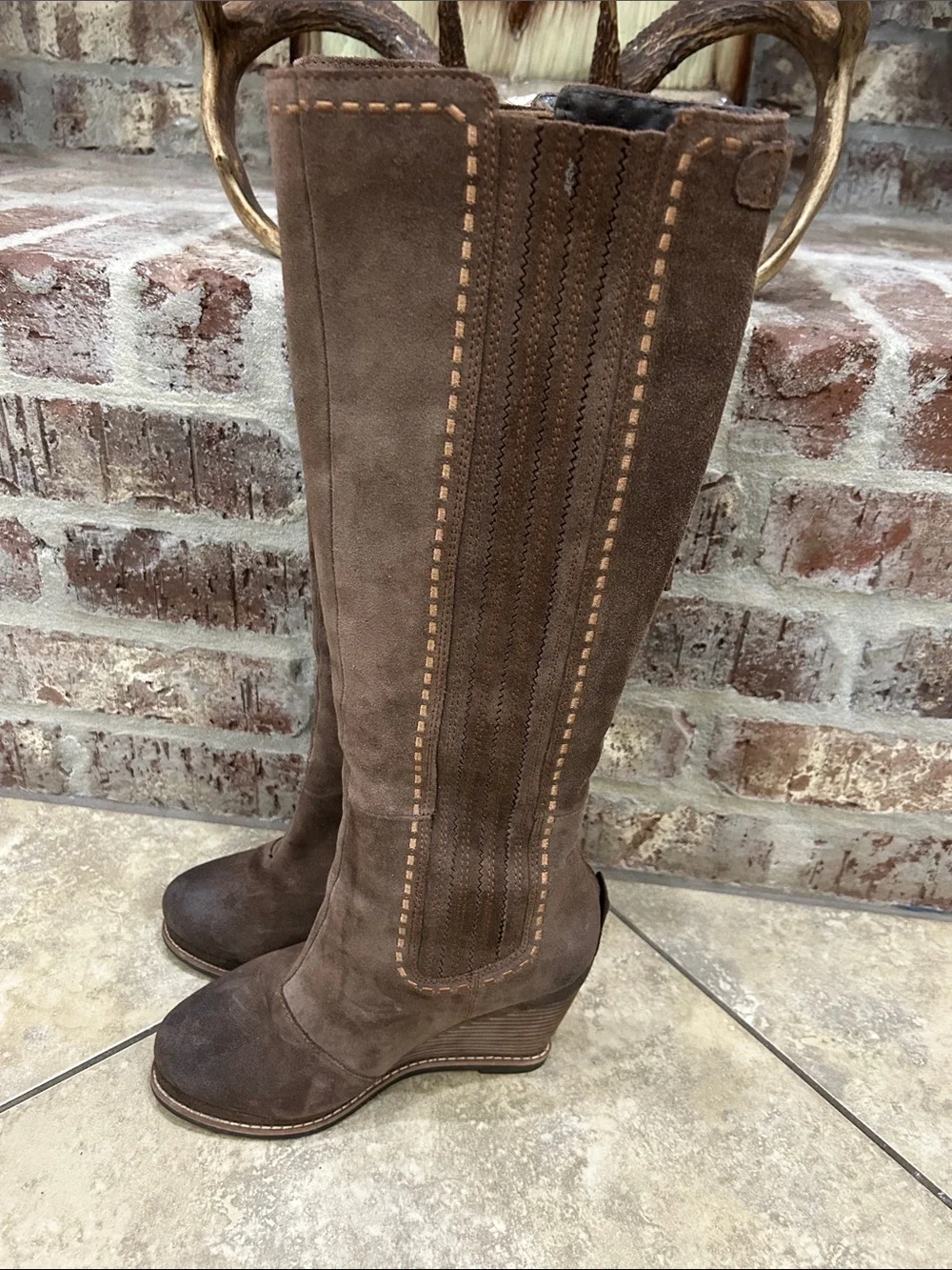 Ariat dark brown